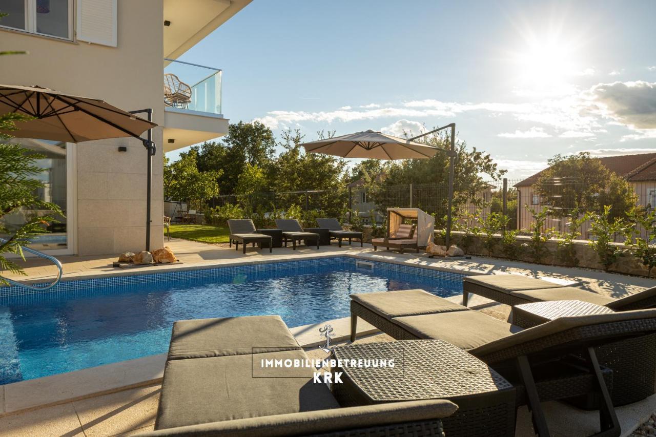 مالينسكا Villa Richard المظهر الخارجي الصورة